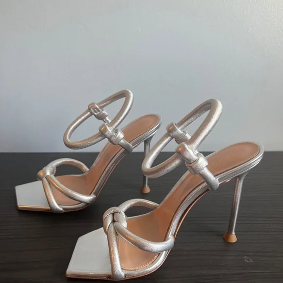 Gianvito Rossi Juno silver metallic sandals